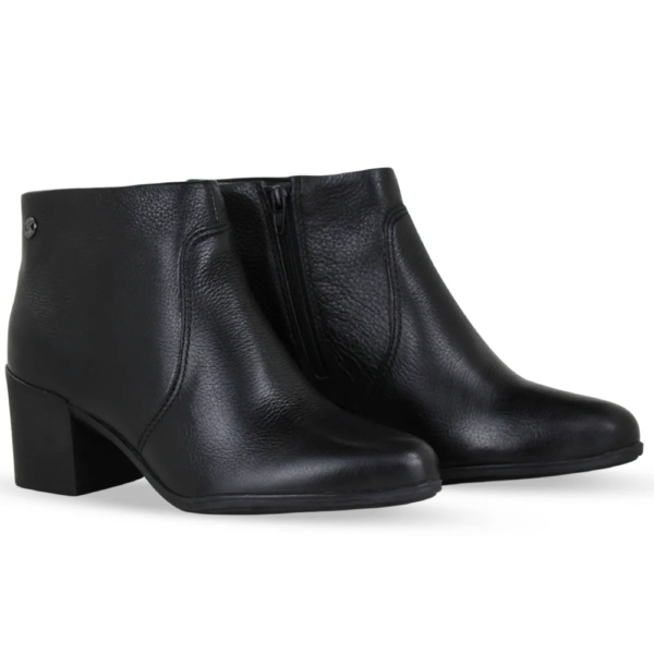 Bota Feminina Bottero em Couro Cano Baixo Burnish Preto 346901