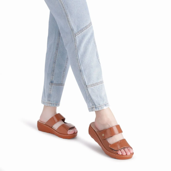 Tamanco Piccadilly Spa Ocre Vernizado 568063