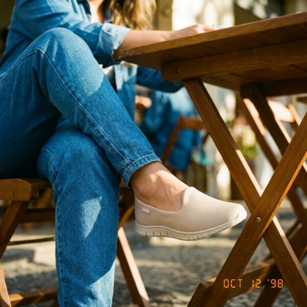 Tênis Feminino Casual Slip On Actvitta Off-White 4202.500.31720.93244