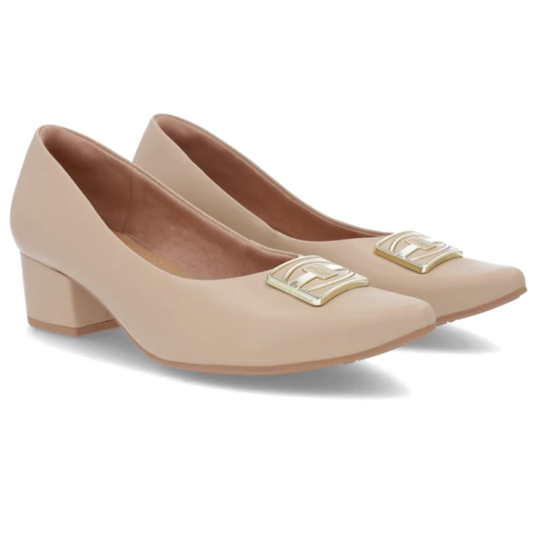 Scarpin Bico Fino Couro Bege Salto Bloco AM33002