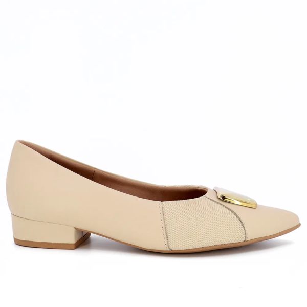 Scarpin Feminino Usaflex em Couro Bico Fino Off-white AB6619