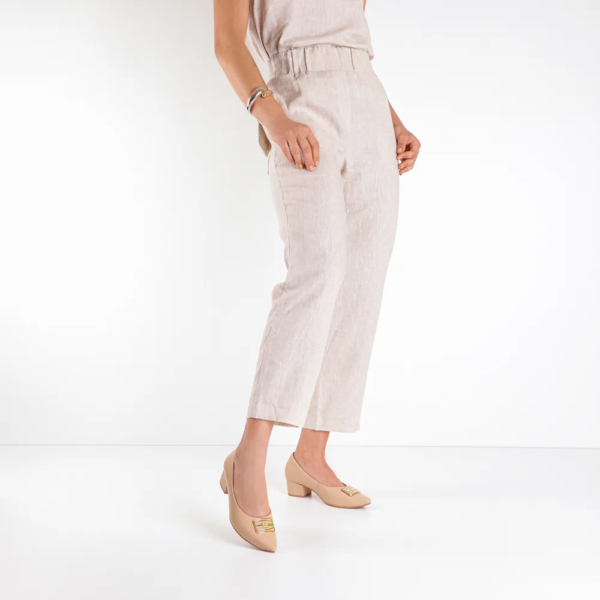 Scarpin Bico Fino Couro Bege Salto Bloco AM33002