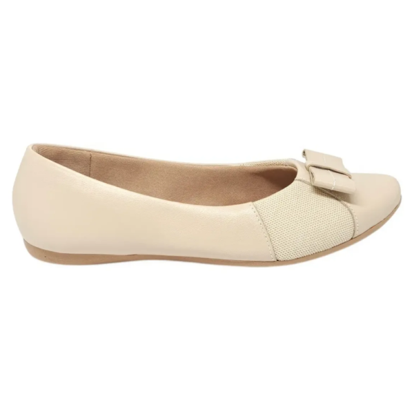Sapatilha Feminina Usaflex em Couro Bico Redondo Off-white T7567