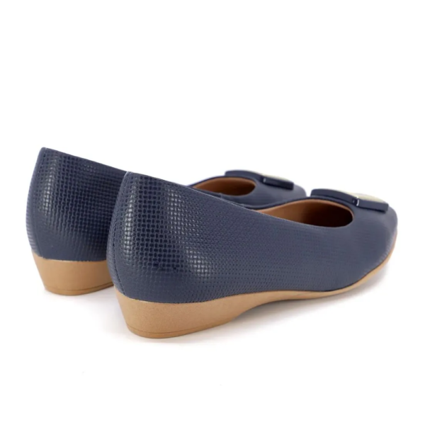 Sapatilha Feminina Usaflex em Couro Bico Quadrado Azul AI1409