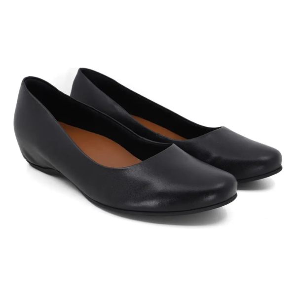 Sapatilha Feminina Usaflex em Couro Bico Redondo Preto AC0910