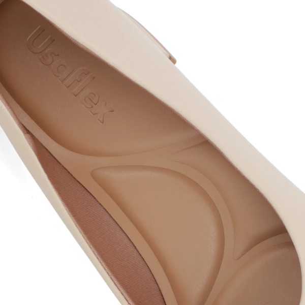 Scarpin Usaflex Salto Médio Couro Off-white AL3803