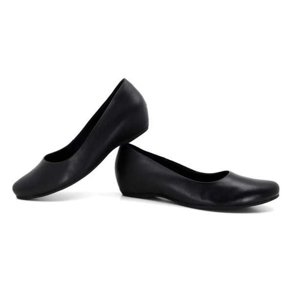 Sapatilha Feminina Usaflex em Couro Bico Redondo Preto AC0910