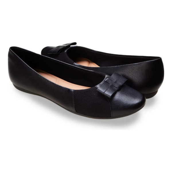 Sapatilha Feminina Usaflex em Couro Bico Redondo Preto T7567