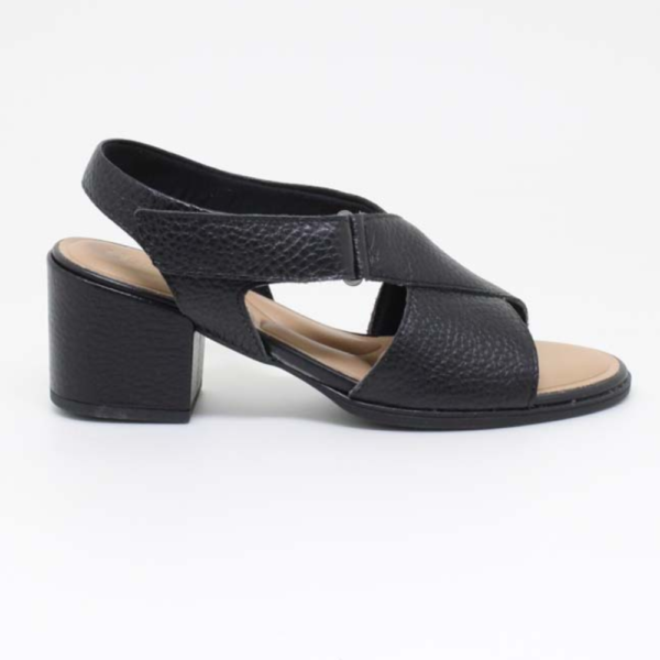 Sandália Usaflex em Couro Preto AK1603