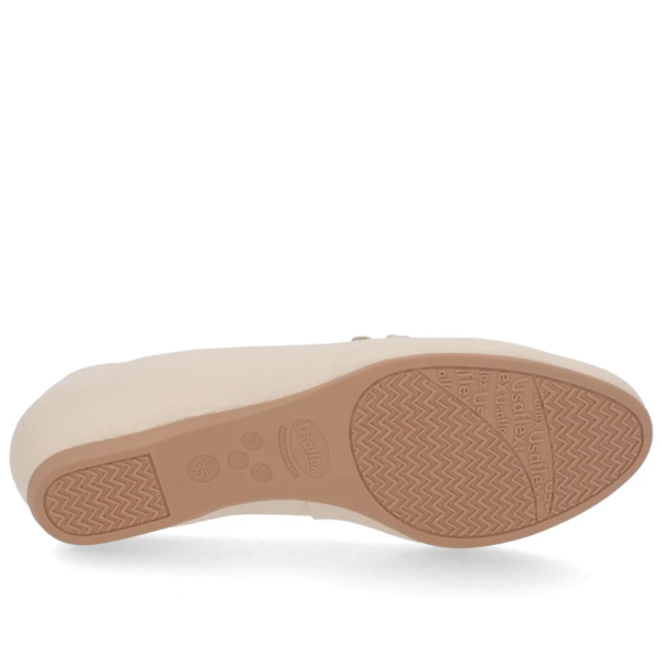 Mocassim Feminino Usaflex em Couro Off-white N2270