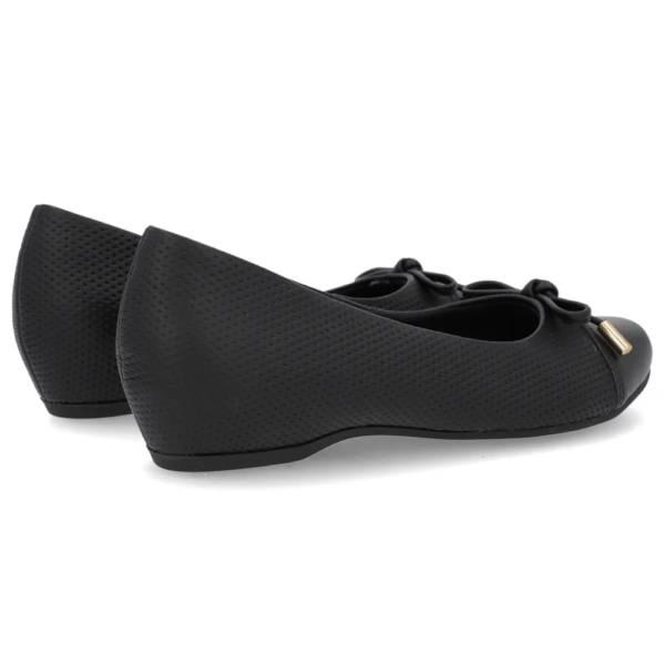 Sapatilha Feminina Usaflex em Couro Bico Redondo Preto N2278