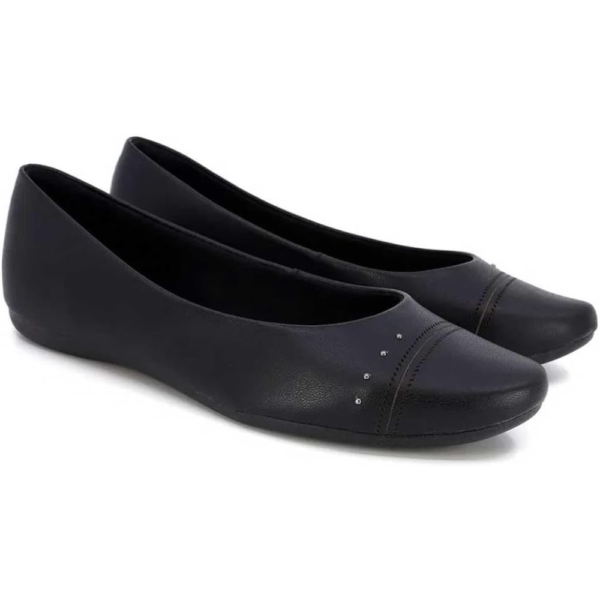 Sapatilha Feminina Usaflex em Couro Bico Redondo Preto T7565