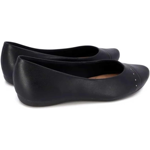 Sapatilha Feminina Usaflex em Couro Bico Redondo Preto T7565