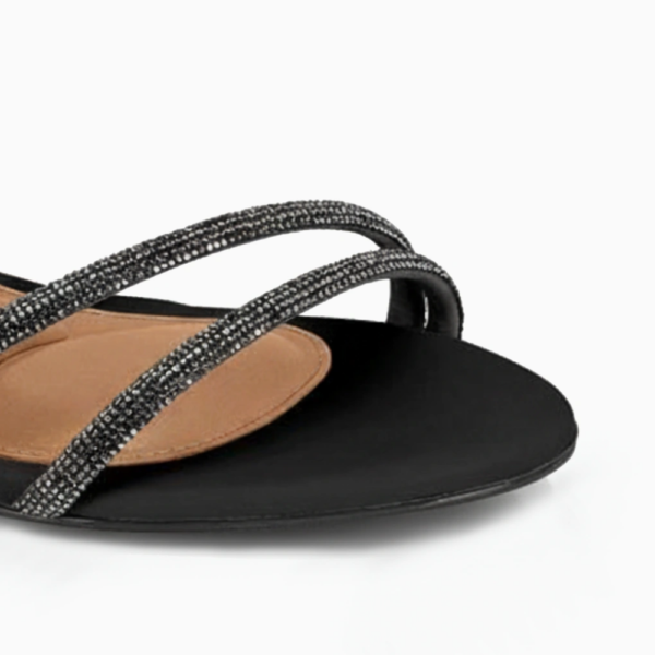 Sandália Feminina Vizzano Salto Bloco com Strass Preta 6262.474.7286.15745
