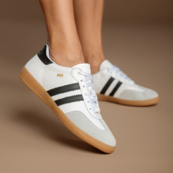 Tênis Marina Mello Palmilha em Gel em Couro Branco com Listra Preta 12154SOF
