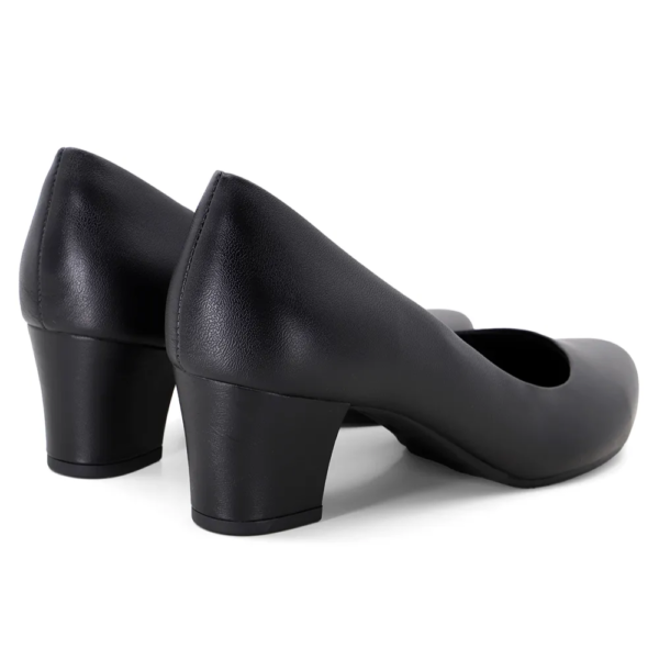 Scarpin Feminino Usaflex Salto Médio em Couro Preto Q6692