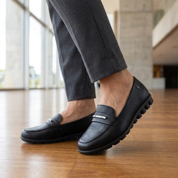 Mocassim Feminino Usaflex em Couro Preto AL3404