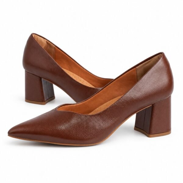 Scarpin Feminino Couroflex em Couro Salto Bloco Marrom 6214A-8219C